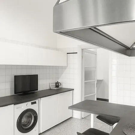 Central City Apartment Apartment *
